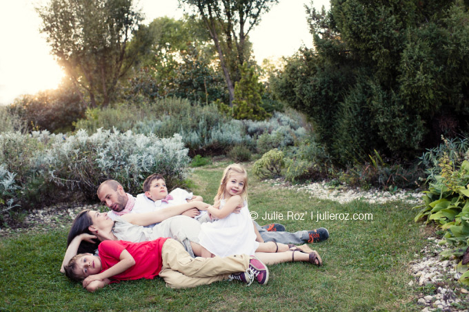 Photographe famille Paris, séance photos enfants Issy : Zélie, Milan et Sasha_34