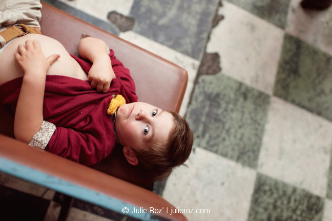 Photographe famille Paris : séance photos enfants Paris : Mila et Pablo_30
