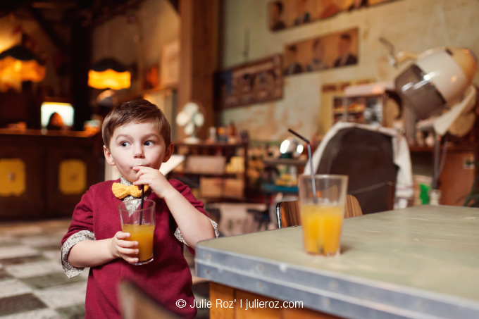 Photographe famille Paris : séance photos enfants Paris : Mila et Pablo_34