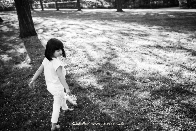 photographe_mere_fille_sceaux_92_12 Séance photos mère fille sous les cerisiers en fleurs Sceaux, photographe cerisiers parc Sceaux 92_11