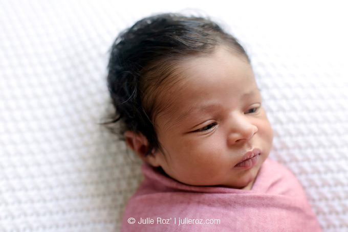 Photographe spécialiste nouveau né, apsnn, photo bébé domicile Paris : Iris_25
