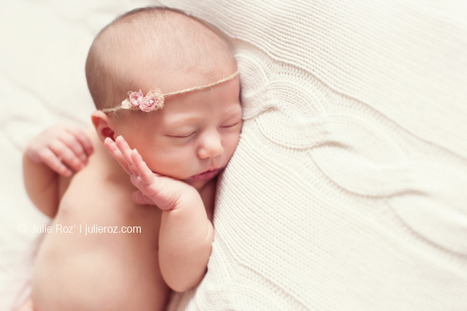 Photographe professionnel bébé Paris, séance photo nouveau-né Paris : Apolline_17