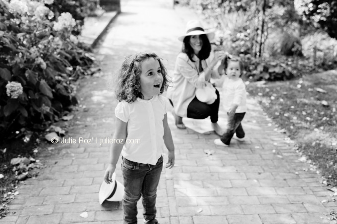 Photographe professionnel famille 92, séance photo famille Rueil : Nina et Salomé_32