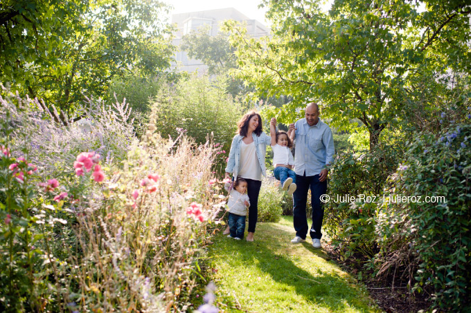Photographe professionnel famille 92, séance photo famille Rueil : Nina et Salomé_33