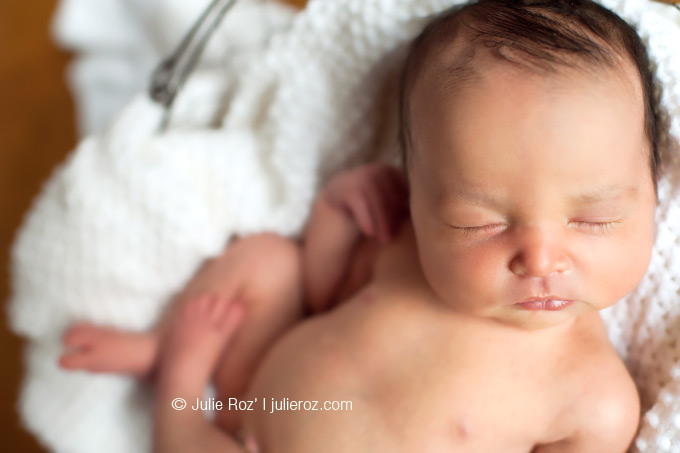 photographe_specialiste_maternite Séance photo bébé domicile, photographe naissance Paris, Hauts-de-Seine 92 : Garance_28