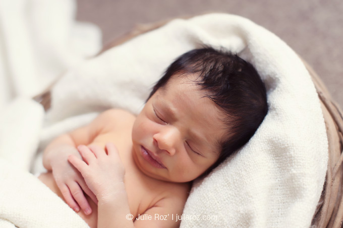 Photographe bébé Paris : séance photos nouveau-né Paris : Ismael_16