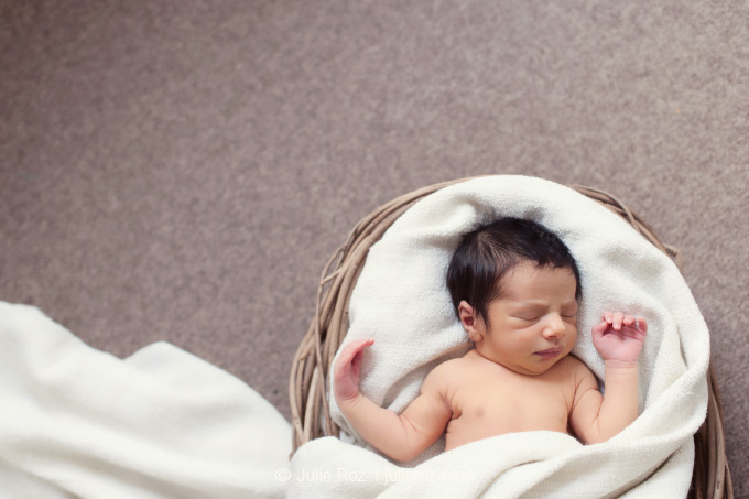 Photographe bébé Paris : séance photos nouveau-né Paris : Ismael_14