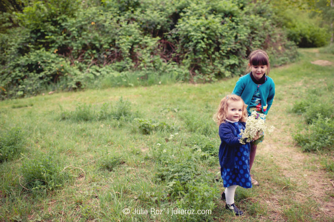 Séance photos enfants Issy, photographe famille 92 : Margot, Sara, Léna_27