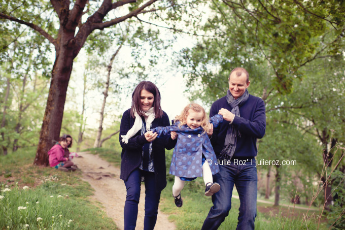 Séance photos enfants Issy, photographe famille 92 : Margot, Sara, Léna_30