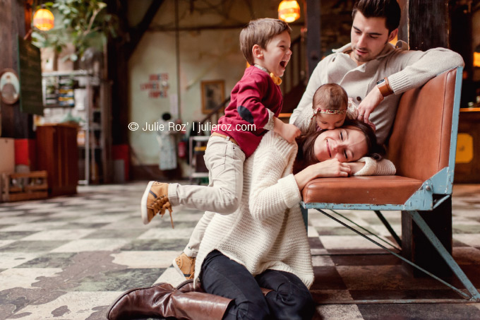 Photographe famille Paris : séance photos enfants Paris : Mila et Pablo_38