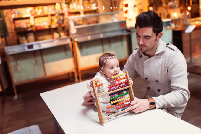 Photographe famille Paris : séance photos enfants Paris : Mila et Pablo_48