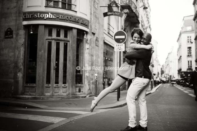 Photographe professionnel couple Paris, love session Paris : Sophie & Felix_24