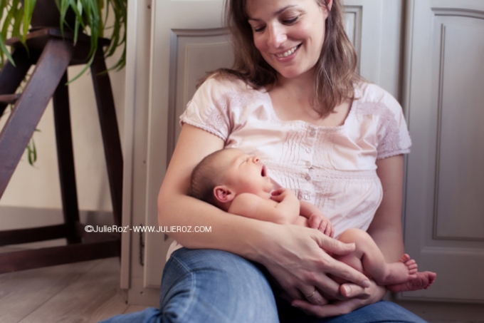 Séance photos nouveau-né 78, photographe professionnel APSNN spécialiste du nouveau-né Paris_16