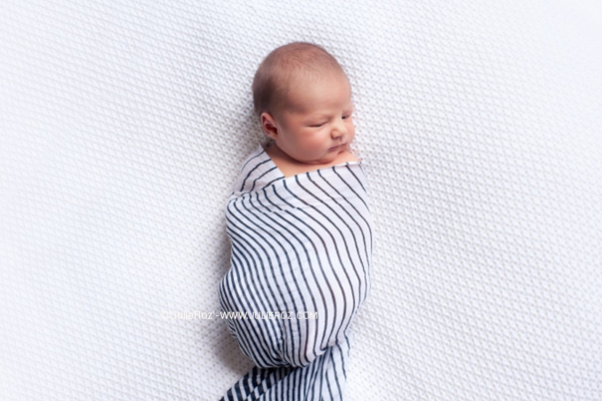 Séance photos nouveau-né 78, photographe professionnel APSNN spécialiste du nouveau-né Paris_3