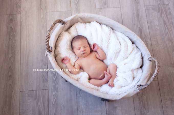 Séance photos nouveau-né 78, photographe professionnel APSNN spécialiste du nouveau-né Paris_12